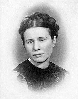 Foto potret asli Irena Sendler mengenakan seragam perawat dalam rubrik Kisah Inspiratif Irena Sendler