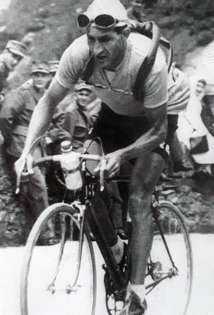 Kisah nyata inspiratif pesepeda Gino Bartali menyelamatkan ratusan orang saat Perang Dunia II di Italia